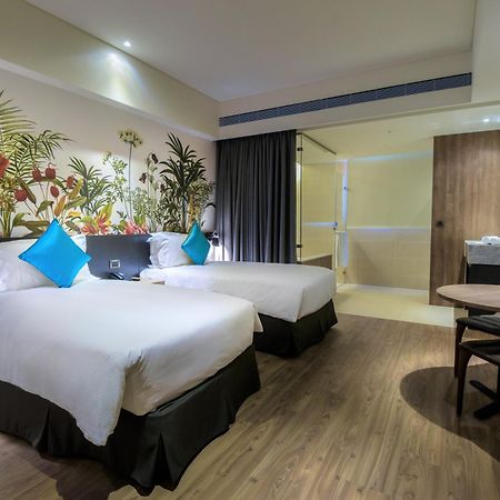Just Sleep Kaohsiung Station Hotel Ngoại thất bức ảnh