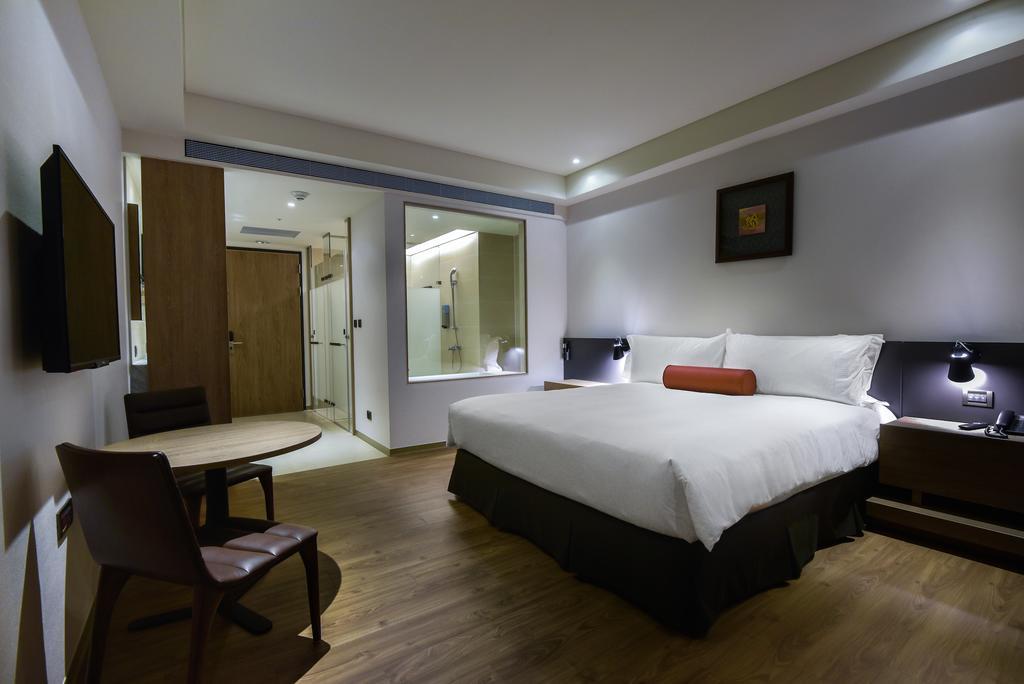 Just Sleep Kaohsiung Station Hotel Ngoại thất bức ảnh