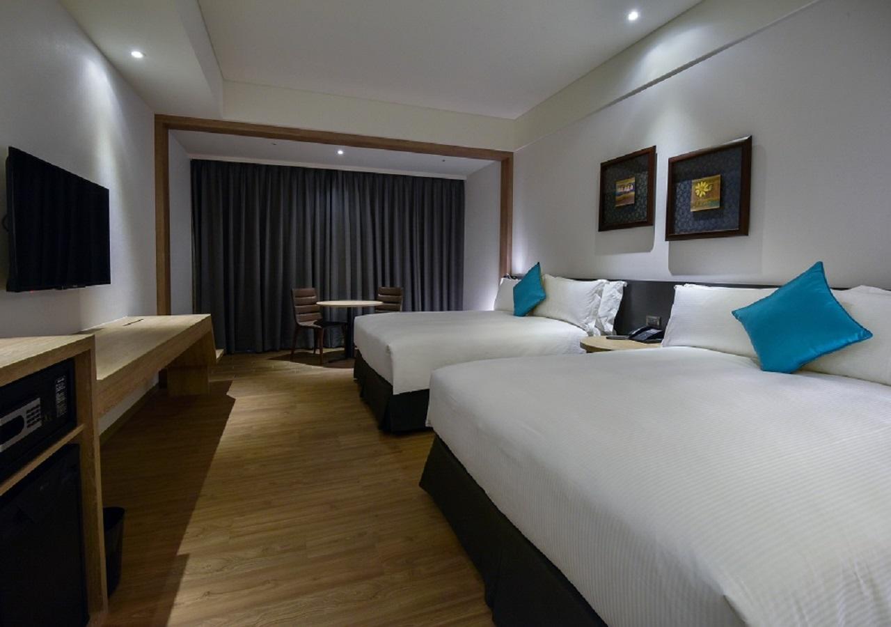Just Sleep Kaohsiung Station Hotel Ngoại thất bức ảnh